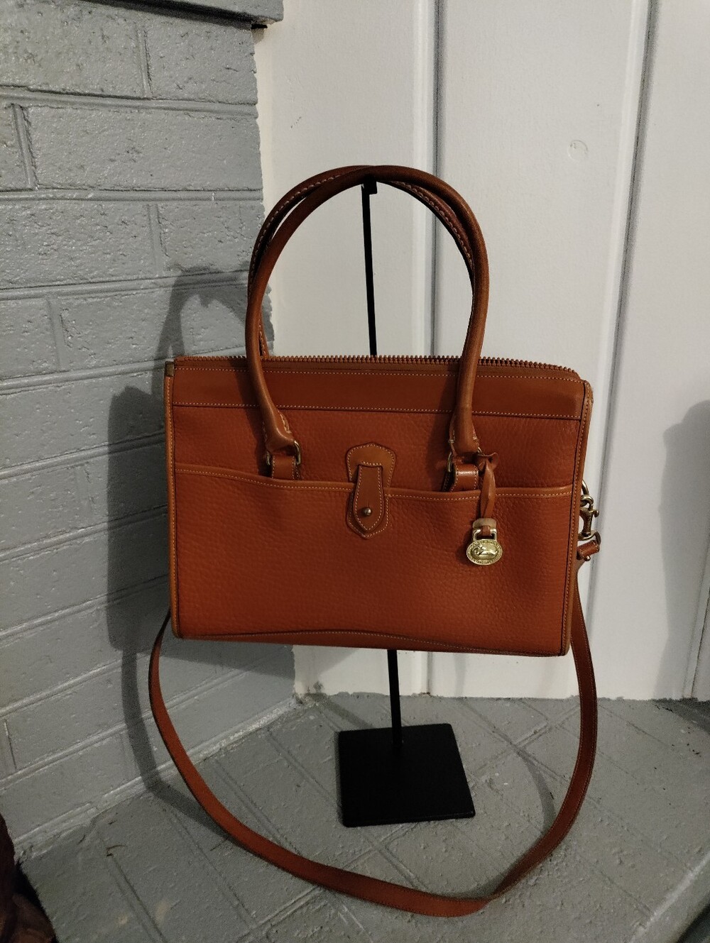Vintage Dooney & Bourke USA Pebbled Leather  Satchel Cognac